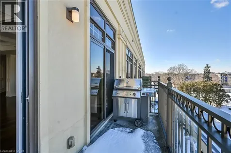 205 Lakeshore Road West Oakville ON L6K 0H8