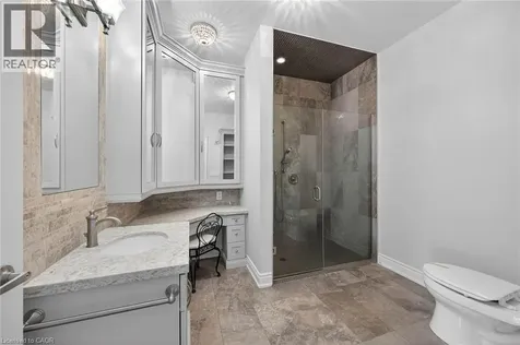 205 Lakeshore Road West Oakville ON L6K 0H8
