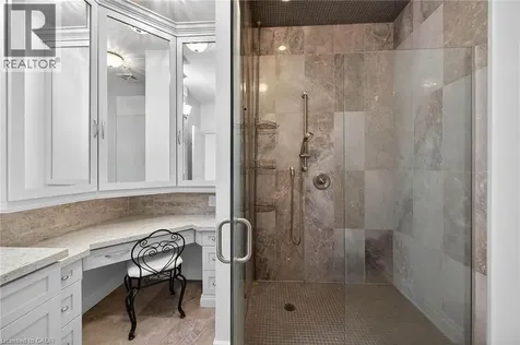 205 Lakeshore Road West Oakville ON L6K 0H8