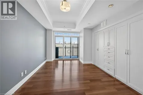 205 Lakeshore Road West Oakville ON L6K 0H8