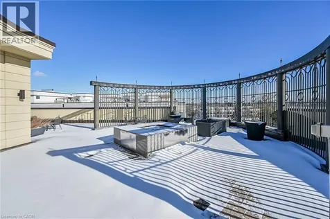 205 Lakeshore Road West Oakville ON L6K 0H8