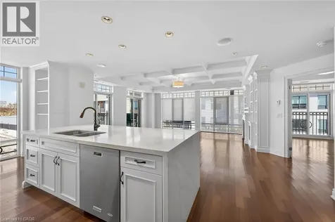 205 Lakeshore Road West Oakville ON L6K 0H8