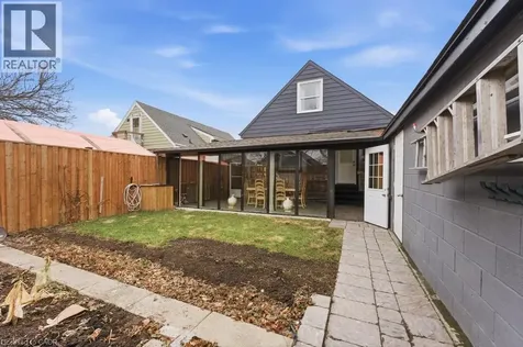 44 Jefferson Avenue Hamilton ON L8H 1A7