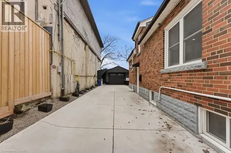 44 Jefferson Avenue Hamilton ON L8H 1A7