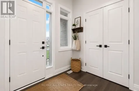 18 Alan Williams Trail Uxbridge ON L9P 0R5