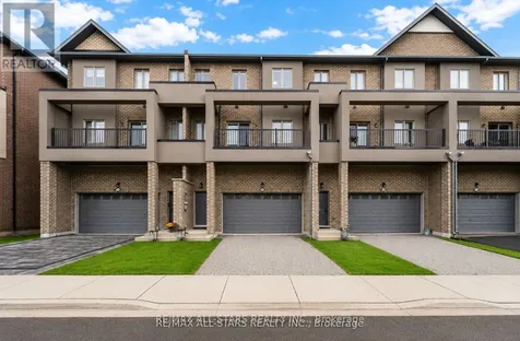 18 Alan Williams Trail Uxbridge ON L9P 0R5