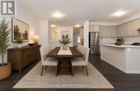 18 Alan Williams Trail Uxbridge ON L9P 0R5