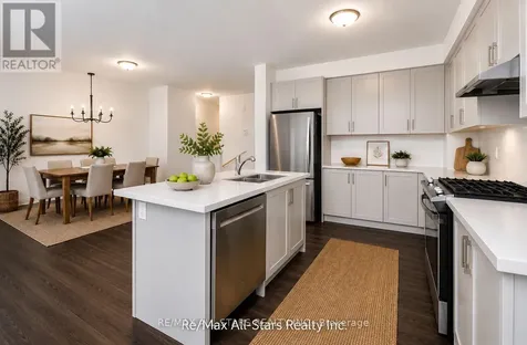 18 Alan Williams Trail Uxbridge ON L9P 0R5
