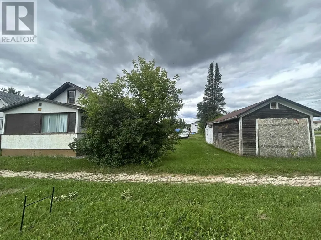 208 Mackenzie Avenue Atikokan ON P0T 1C0