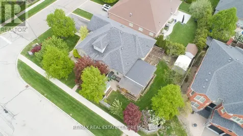 1 Kirkwood Crescent Caledon ON L7C 1A5