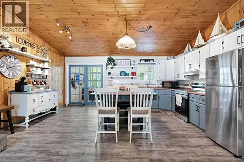 6238 London Road Lambton Shores ON N0N 1J0