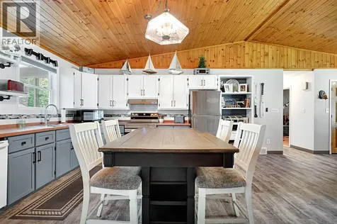 6238 London Road Lambton Shores ON N0N 1J0