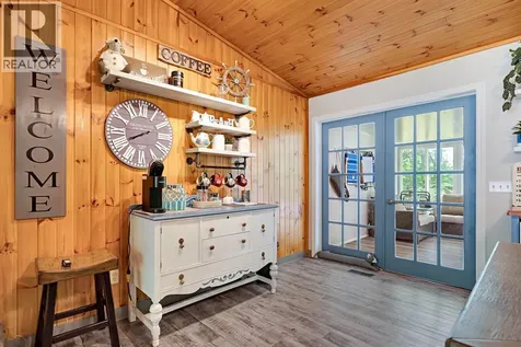 6238 London Road Lambton Shores ON N0N 1J0