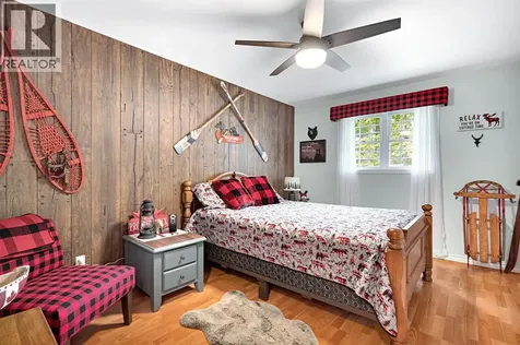 6238 London Road Lambton Shores ON N0N 1J0
