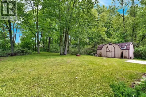 6238 London Road Lambton Shores ON N0N 1J0