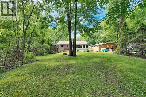 6238 London Road Lambton Shores ON N0N 1J0