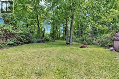 6238 London Road Lambton Shores ON N0N 1J0