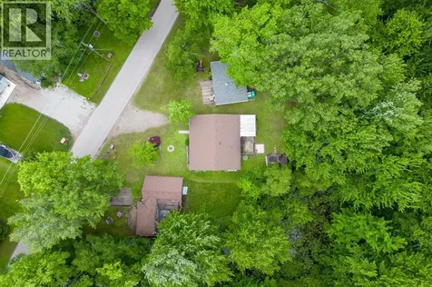 6238 London Road Lambton Shores ON N0N 1J0