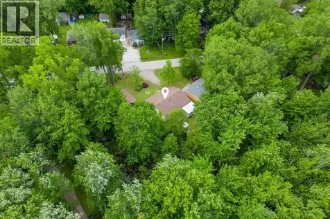 6238 London Road Lambton Shores ON N0N 1J0