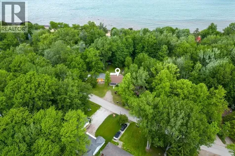 6238 London Road Lambton Shores ON N0N 1J0
