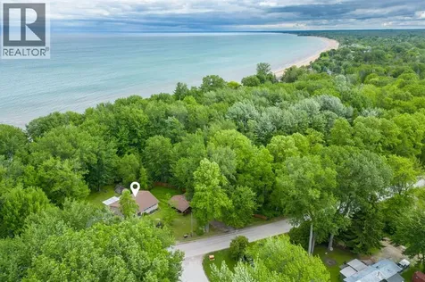 6238 London Road Lambton Shores ON N0N 1J0