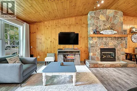 6238 London Road Lambton Shores ON N0N 1J0