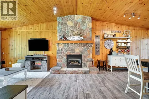 6238 London Road Lambton Shores ON N0N 1J0