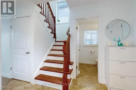 83 Hinrichs Crescent Cambridge ON N1T 0A9
