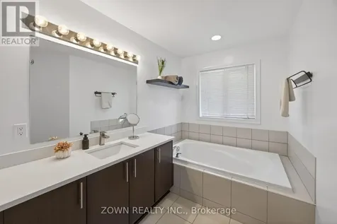 356 Kingbrook Drive Ottawa ON K2M 0G2