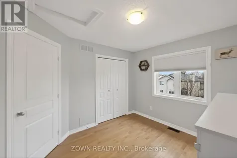 356 Kingbrook Drive Ottawa ON K2M 0G2
