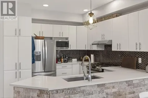 356 Kingbrook Drive Ottawa ON K2M 0G2