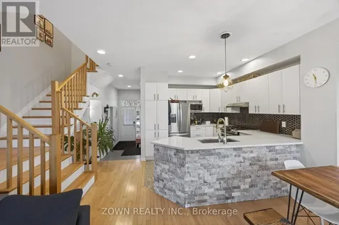 356 Kingbrook Drive Ottawa ON K2M 0G2