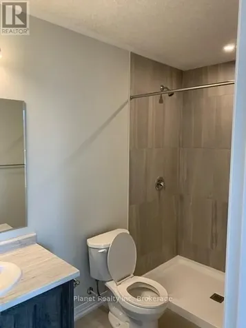 261 Woodbine Avenue Kitchener ON N2R 0S7