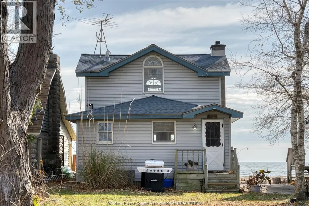 1049 Heritage Road Kingsville ON N9Y 2E6