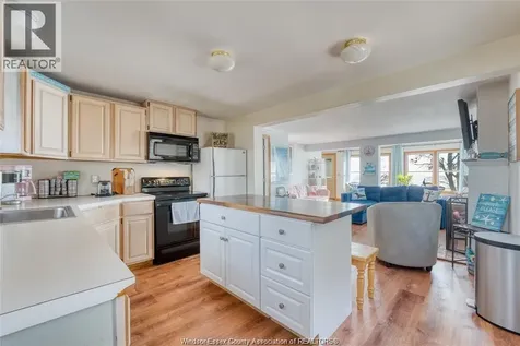 1049 Heritage Road Kingsville ON N9Y 2E6
