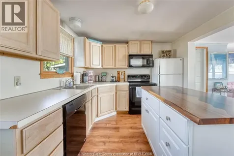 1049 Heritage Road Kingsville ON N9Y 2E6