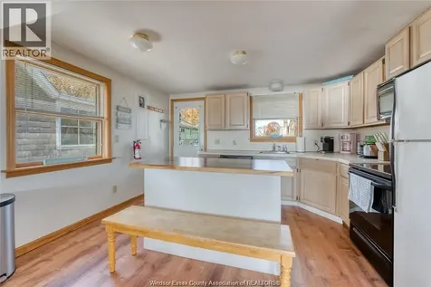 1049 Heritage Road Kingsville ON N9Y 2E6