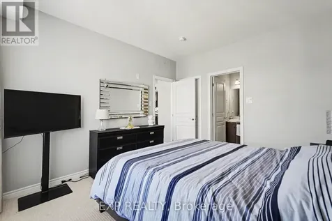 310 Jatoba Private Ottawa ON K2V 0E7