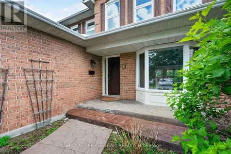 6 Shetland Way Ottawa ON K2M 1P5