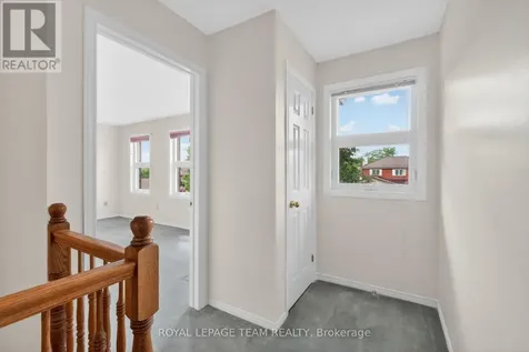6 Shetland Way Ottawa ON K2M 1P5