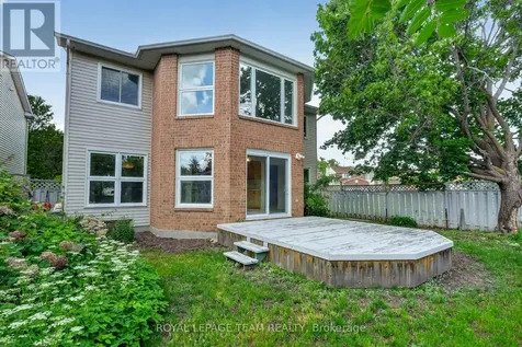6 Shetland Way Ottawa ON K2M 1P5