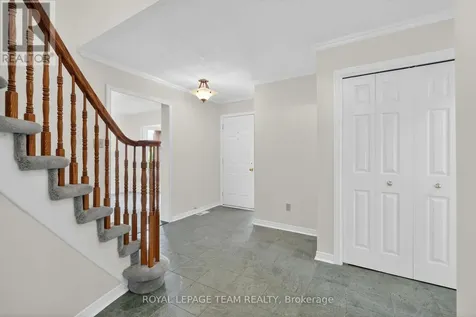 6 Shetland Way Ottawa ON K2M 1P5
