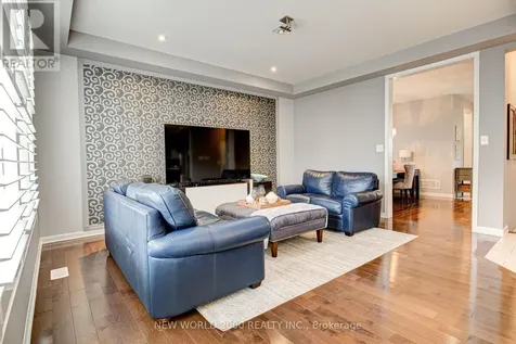 131 Chase Crescent Cambridge ON N3C 0C6