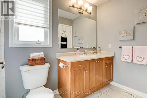131 Chase Crescent Cambridge ON N3C 0C6