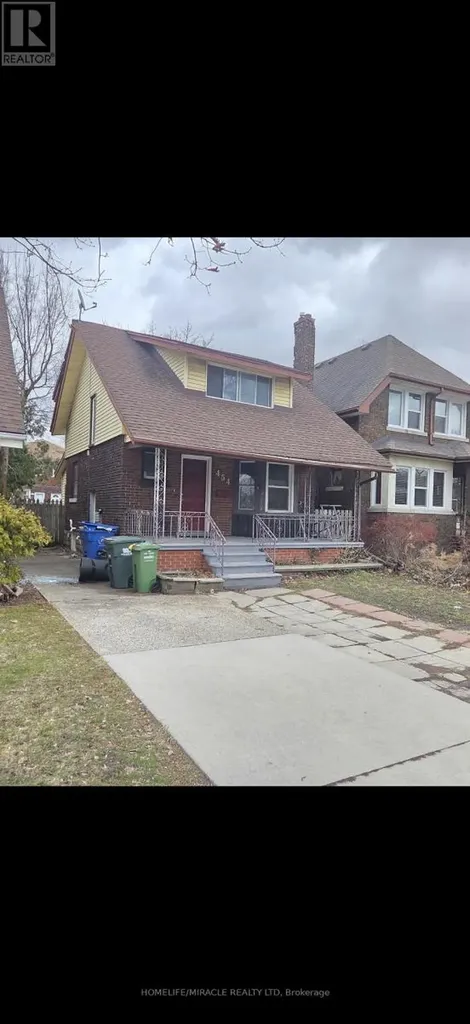 454 Rankin Avenue Windsor ON N9B 2R7