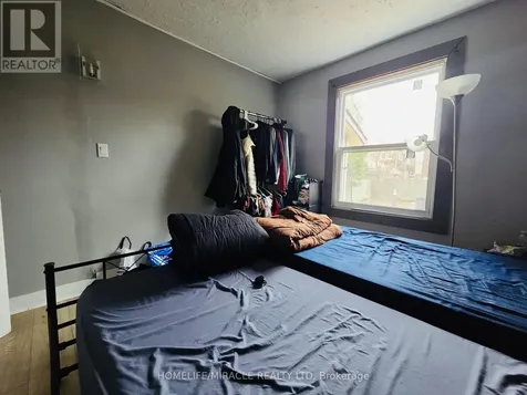 454 Rankin Avenue Windsor ON N9B 2R7