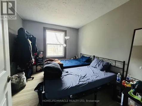 454 Rankin Avenue Windsor ON N9B 2R7