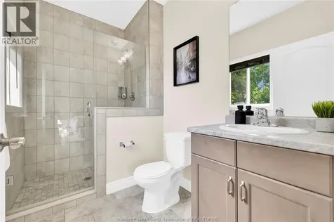 595 Donlon Street Lasalle ON N9J 3Y3