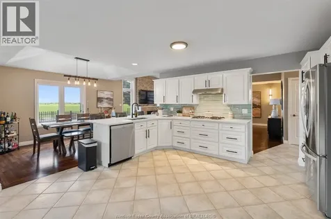 1056 Martin Lane Lasalle ON N9J 2X1
