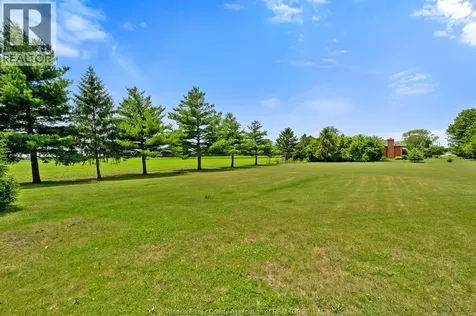 1056 Martin Lane Lasalle ON N9J 2X1
